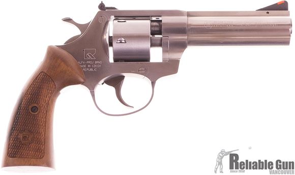 Picture of Used Alfa-Proj ALFA Classic Steel 9251 DA/SA Revolver - 9mm, 4.5", Stainless Steel, 6rds, Adjustable Sight, Wood Grips And Original Rubber Grips, Very Good Condition