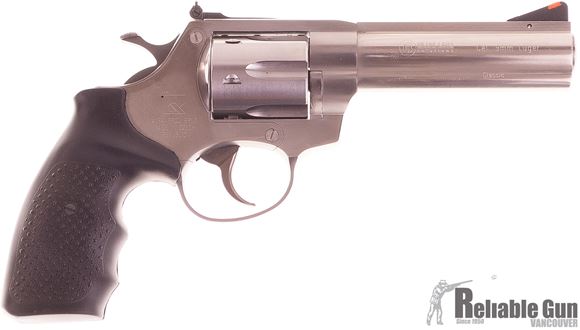 Picture of Used Alfa-Proj ALFA Classic Stainless 9251C DA/SA Revolver - 9mm, 4.5", Stainless Steel, 6rds, Adjustable Sight, Original Box, 2 Moon Clips, Very Good Condition